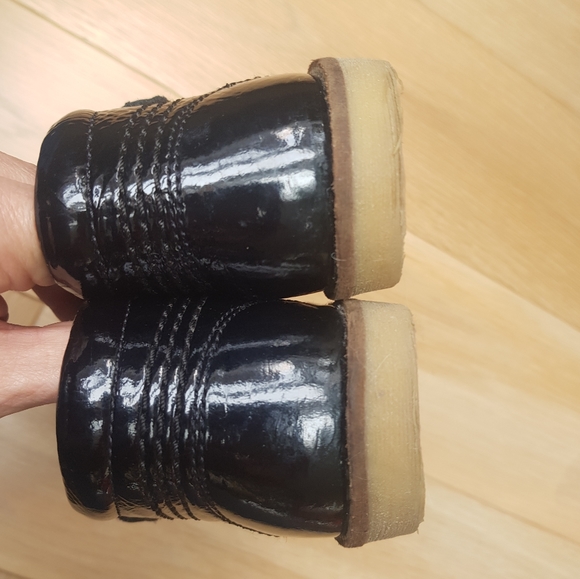 Kickers - Toddler shiny leather boots, size US 8 - Picture 4 of 8